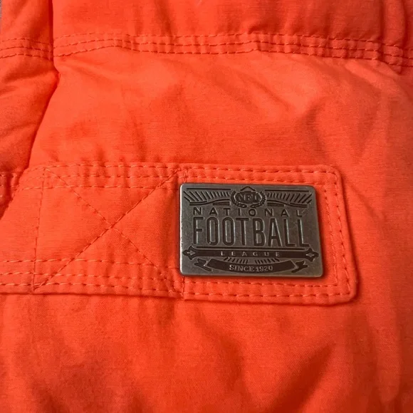 NFL Broncos Pro Line Orange Puffer Vest - Picture 3 of 3